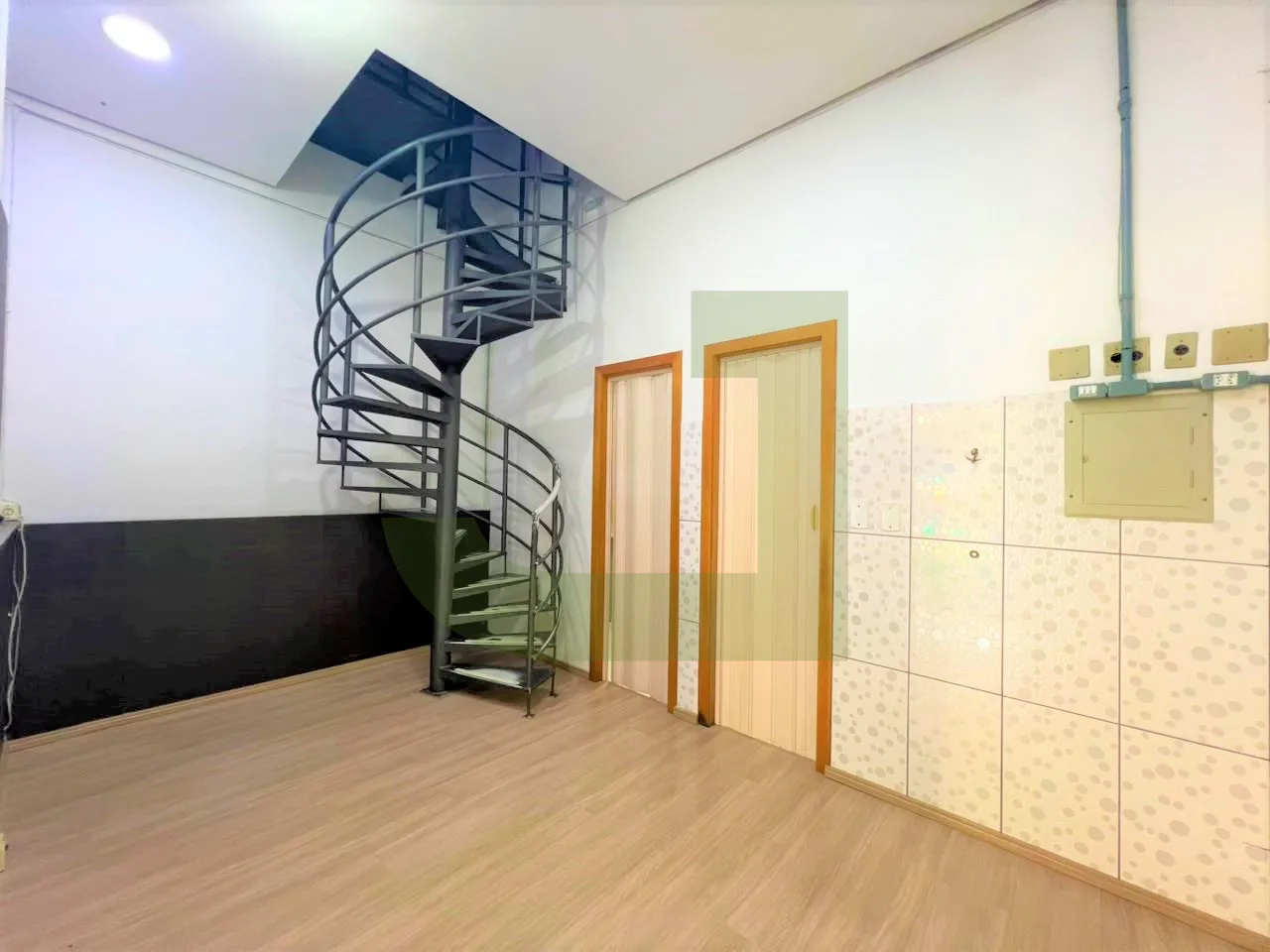 Alugar Comercial / Loja em Condom&iacute;nio em S&atilde;o Leopoldo R$ 4.750,00 - Foto 8