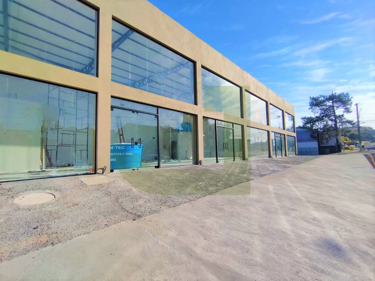 Alugar Comercial / Loja em S&atilde;o Leopoldo R$ 10.560,00 - Foto 2