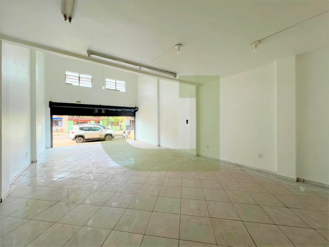 Alugar Comercial / Loja em S&atilde;o Leopoldo R$ 3.350,00 - Foto 4