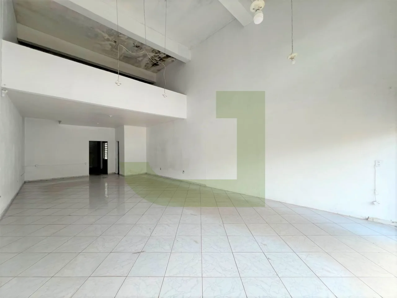 Alugar Comercial / Loja em S&atilde;o Leopoldo R$ 3.670,00 - Foto 3