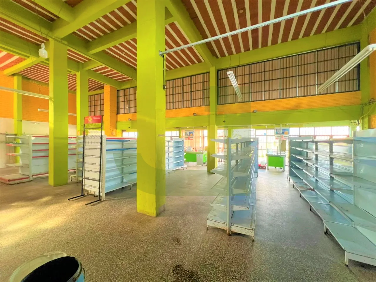 Alugar Comercial / Pr&eacute;dio em S&atilde;o Leopoldo R$ 4.450,00 - Foto 4