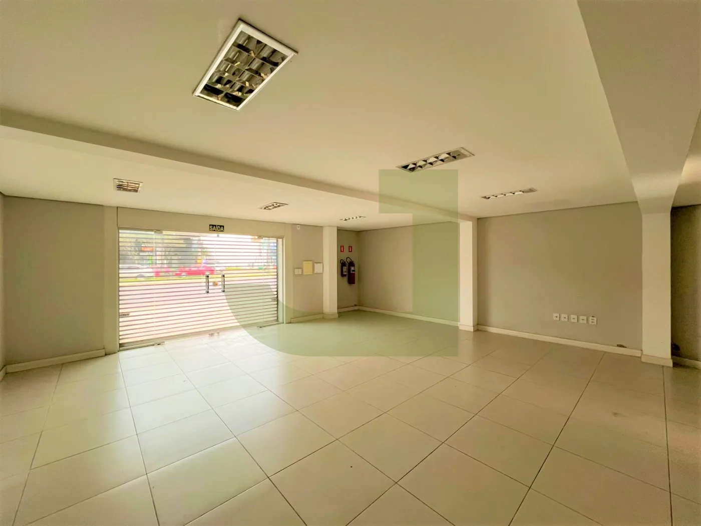 Alugar Comercial / Pr&eacute;dio em S&atilde;o Leopoldo R$ 5.900,00 - Foto 2
