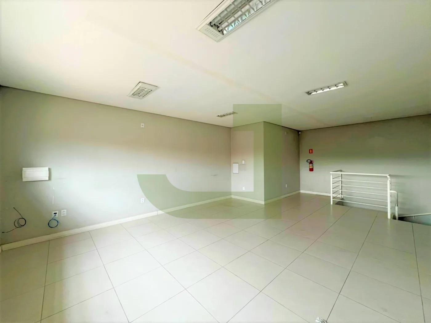 Alugar Comercial / Pr&eacute;dio em S&atilde;o Leopoldo R$ 5.900,00 - Foto 5