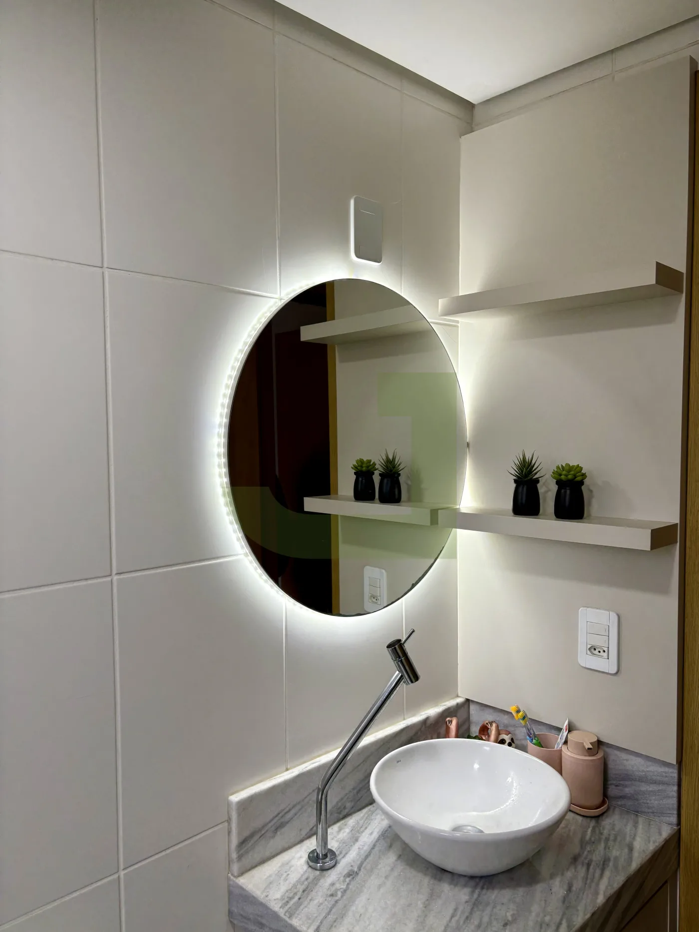 Comprar Apartamento / Padr&atilde;o em Novo Hamburgo R$ 240.000,00 - Foto 6