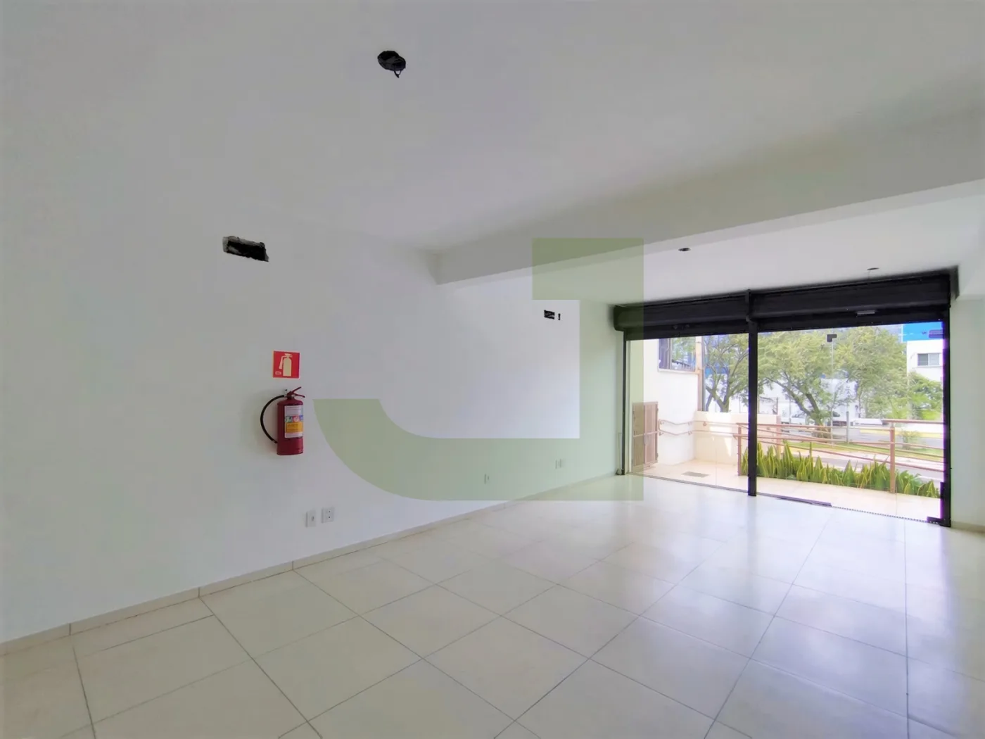 Alugar Comercial / Loja em Condom&iacute;nio em S&atilde;o Leopoldo R$ 2.300,00 - Foto 5