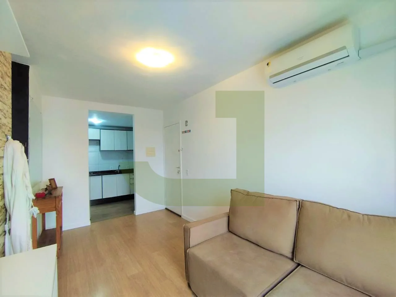 Alugar Apartamento / Padr&atilde;o em S&atilde;o Leopoldo R$ 1.500,00 - Foto 2
