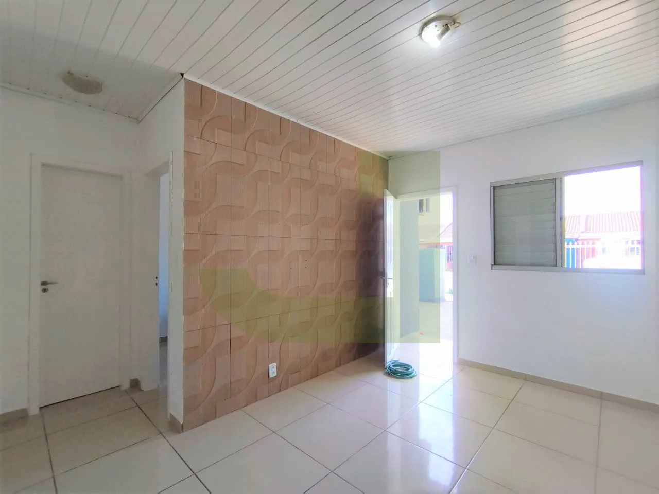 Alugar Casa / Residencial em S&atilde;o Leopoldo R$ 1.200,00 - Foto 4