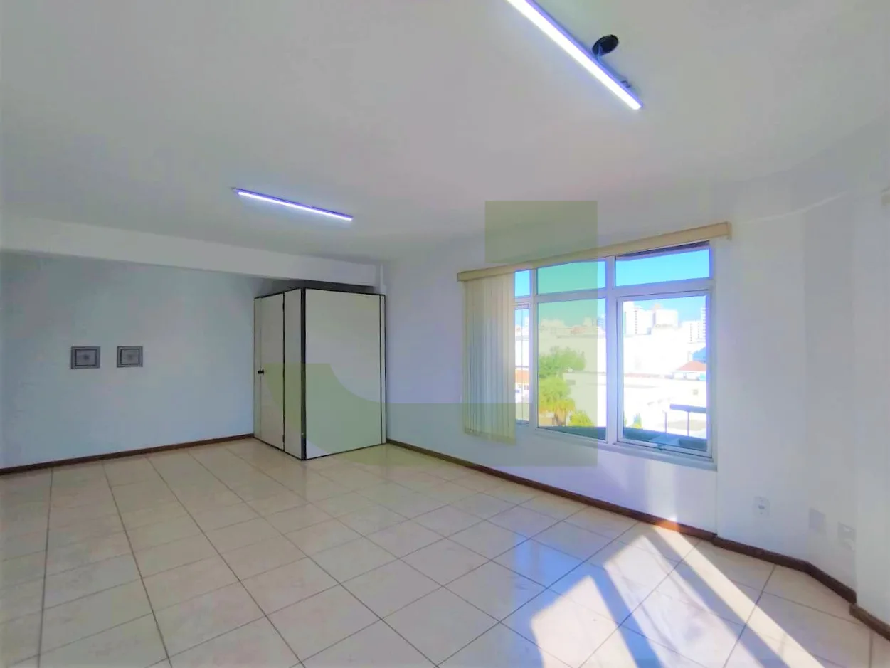 Alugar Comercial / Sala comercial em condom&iacute;nio em S&atilde;o Leopoldo R$ 900,00 - Foto 3