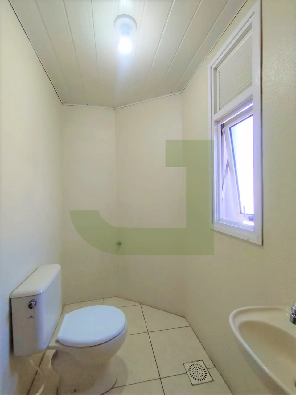 Alugar Comercial / Sala comercial em condom&iacute;nio em S&atilde;o Leopoldo R$ 900,00 - Foto 4