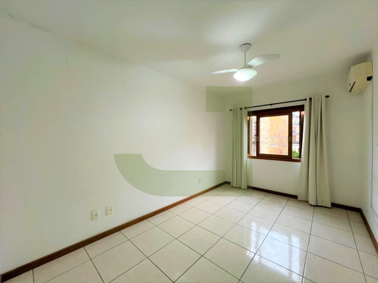 Alugar Apartamento / Padr&atilde;o em S&atilde;o Leopoldo R$ 1.600,00 - Foto 3