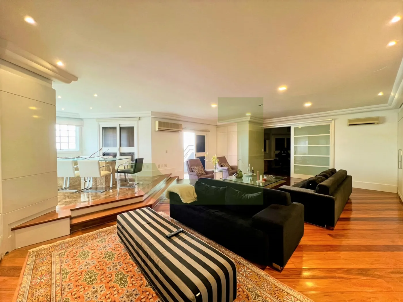 Alugar Apartamento / Padr&atilde;o em S&atilde;o Leopoldo R$ 3.800,00 - Foto 3