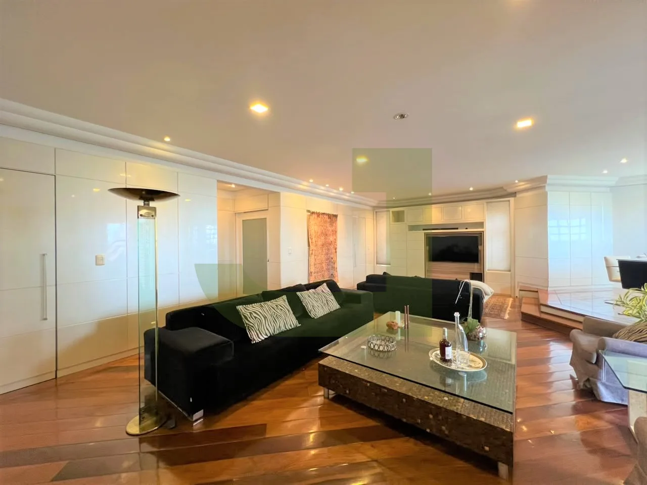 Alugar Apartamento / Padr&atilde;o em S&atilde;o Leopoldo R$ 3.800,00 - Foto 4