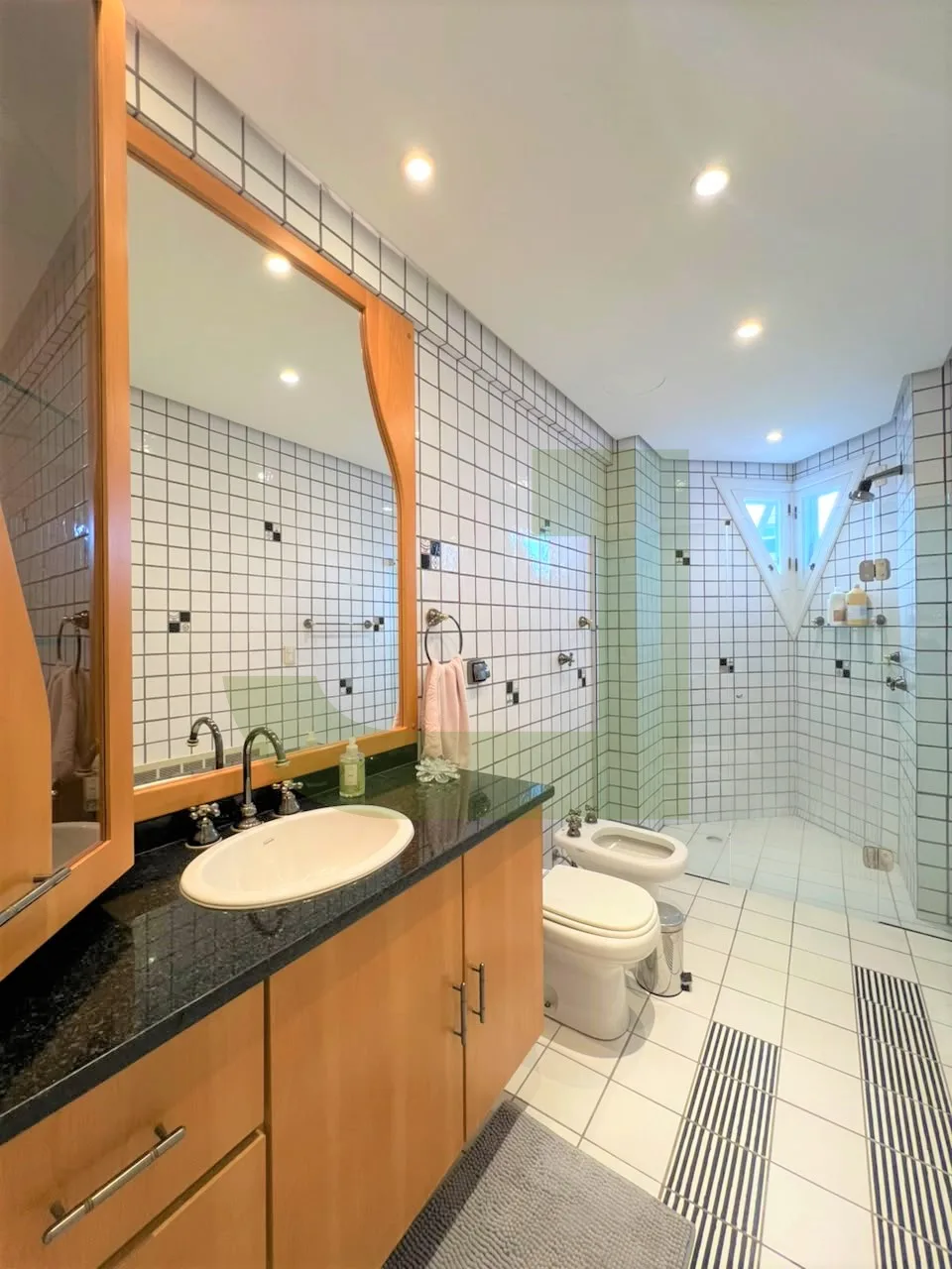 Alugar Apartamento / Padr&atilde;o em S&atilde;o Leopoldo R$ 3.800,00 - Foto 15