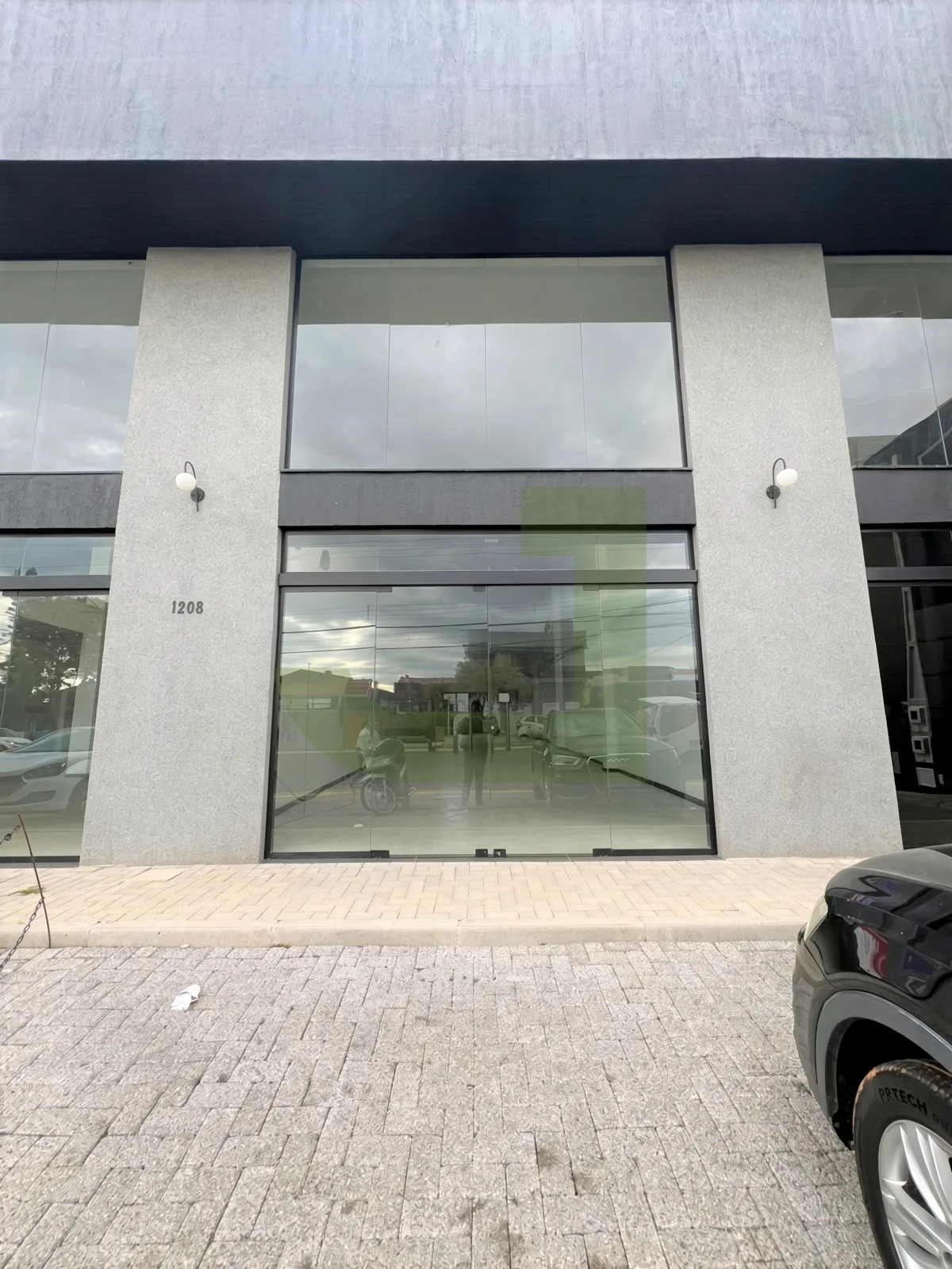 Alugar Comercial / Loja em S&atilde;o Leopoldo R$ 5.000,00 - Foto 1