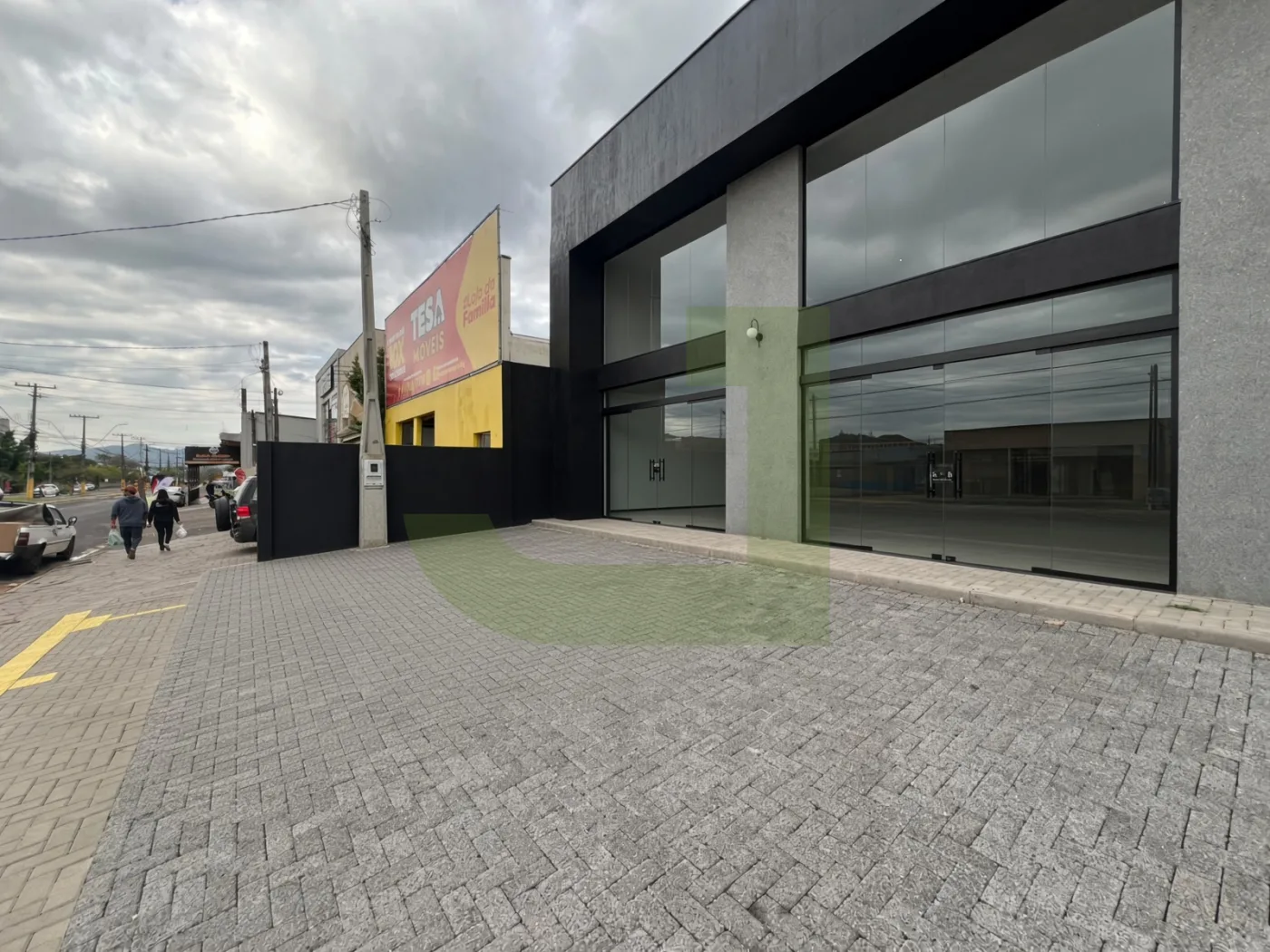 Alugar Comercial / Loja em S&atilde;o Leopoldo R$ 10.000,00 - Foto 1