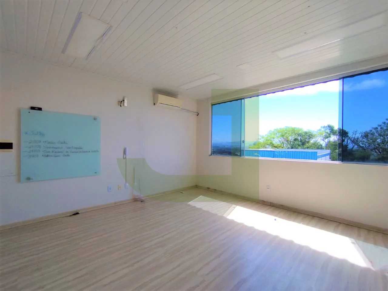 Alugar Comercial / Sala comercial em S&atilde;o Leopoldo R$ 1.115,00 - Foto 1