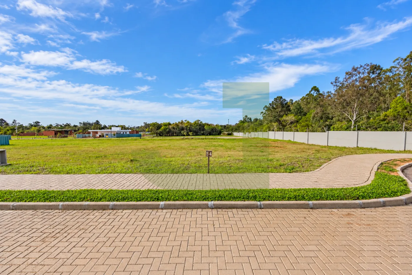 Comprar Terreno / Condom&iacute;nio em Novo Hamburgo - Foto 1