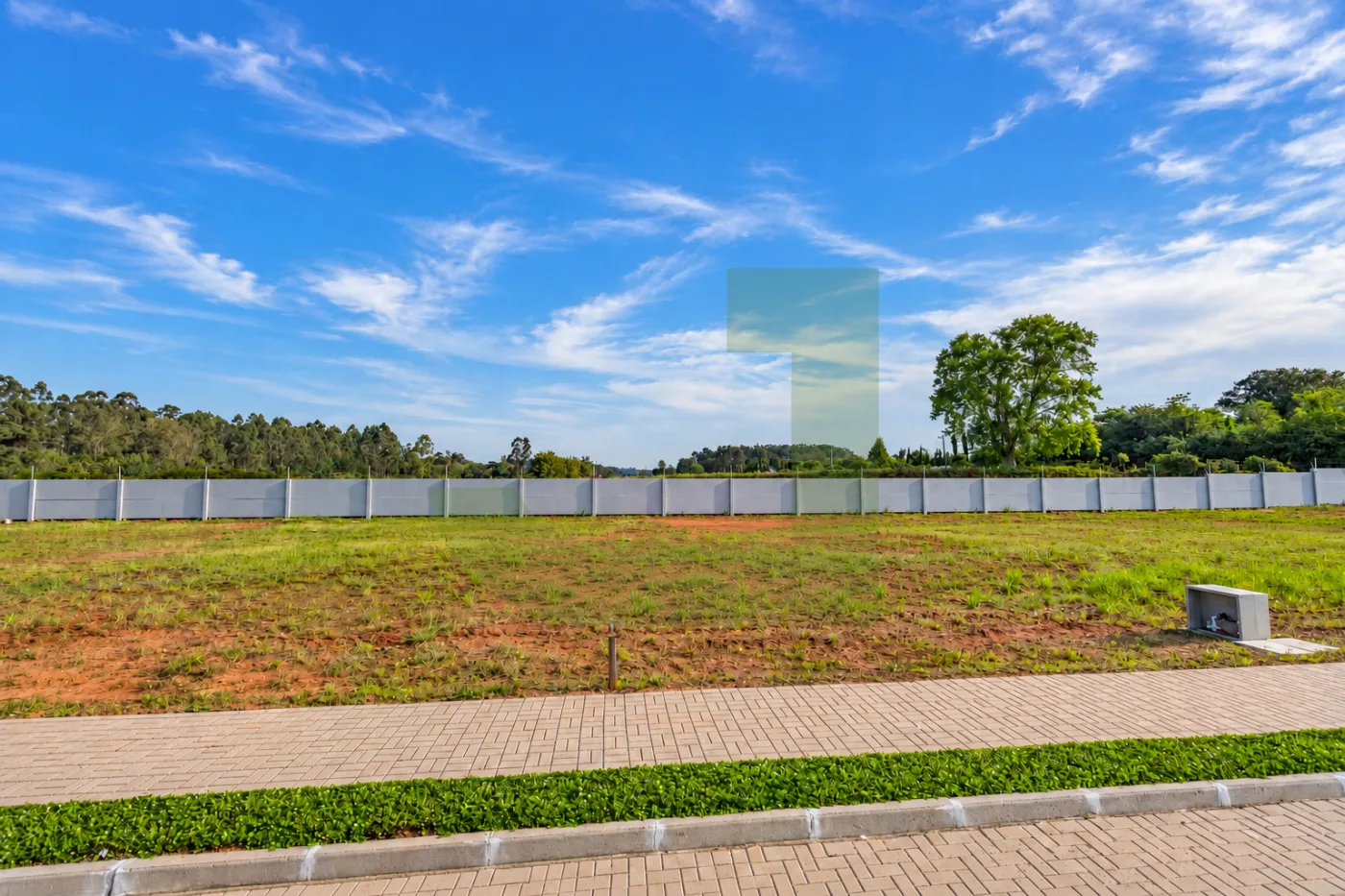 Comprar Terreno / Condom&iacute;nio em Novo Hamburgo - Foto 1