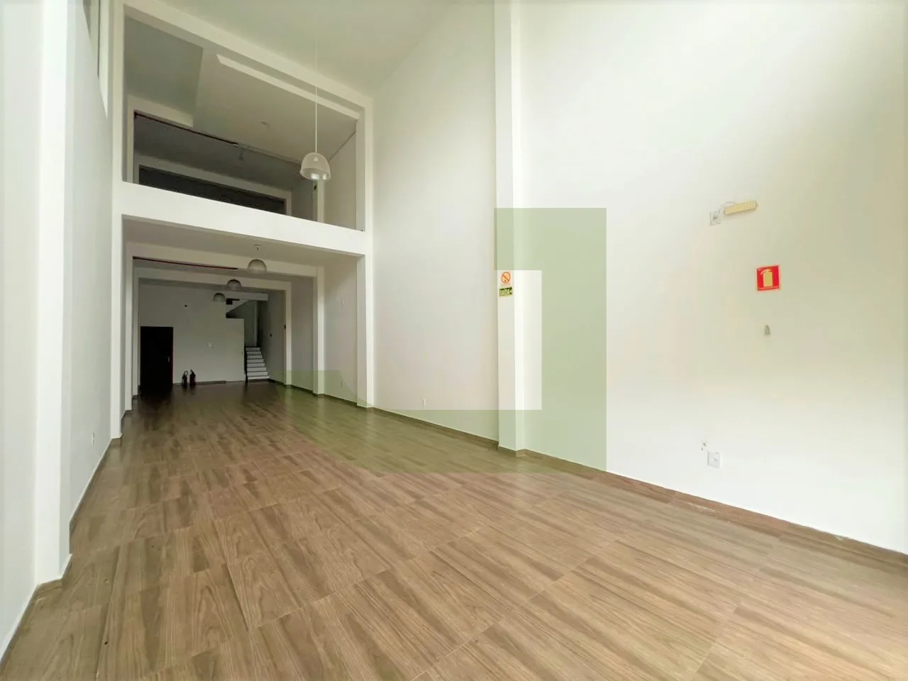 Alugar Comercial / Loja em S&atilde;o Leopoldo R$ 3.500,00 - Foto 3