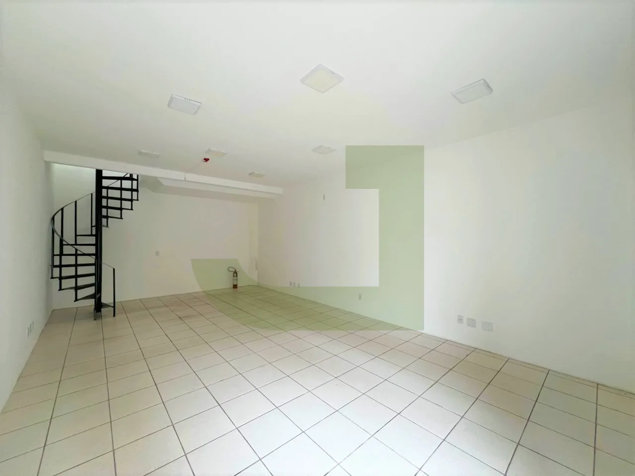 Alugar Comercial / Loja em S&atilde;o Leopoldo R$ 5.000,00 - Foto 2