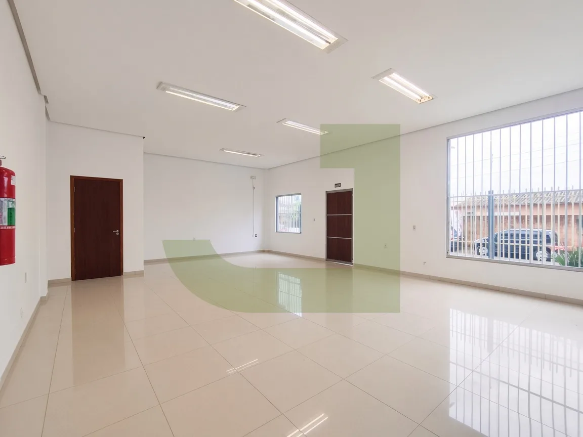 Alugar Comercial / Loja em S&atilde;o Leopoldo R$ 3.000,00 - Foto 5