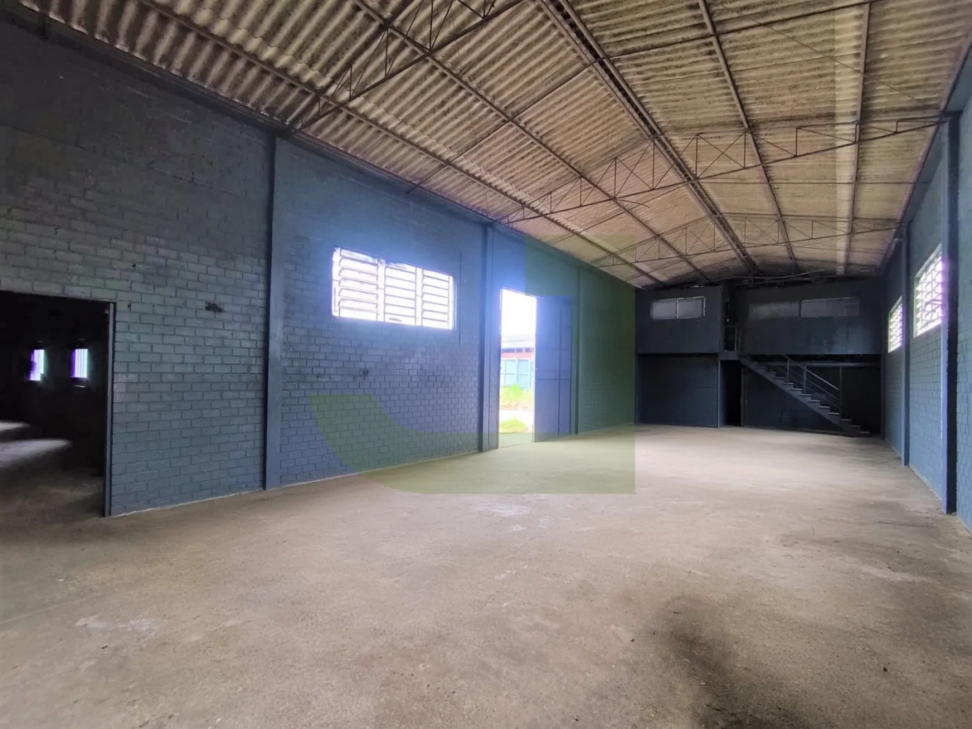 Alugar Comercial / Pavilh&atilde;o em S&atilde;o Leopoldo R$ 5.700,00 - Foto 4