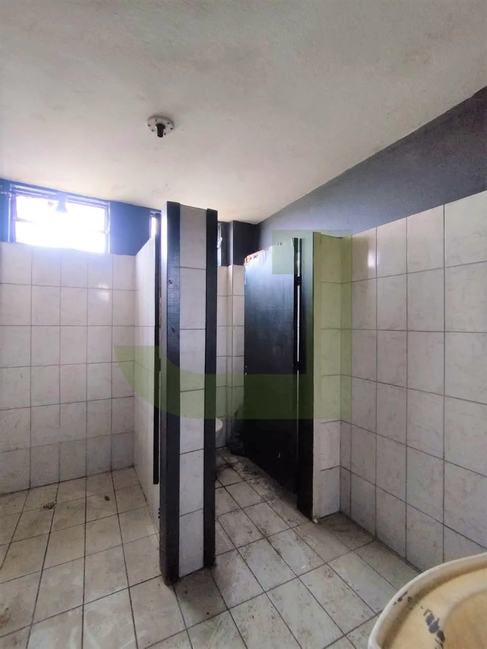 Alugar Comercial / Pavilh&atilde;o em S&atilde;o Leopoldo R$ 5.700,00 - Foto 9
