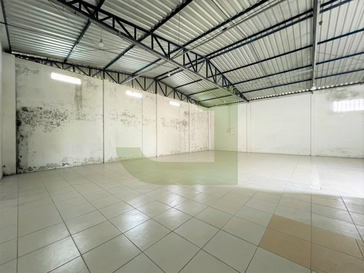 Alugar Comercial / Pavilh&atilde;o em S&atilde;o Leopoldo R$ 3.900,00 - Foto 4
