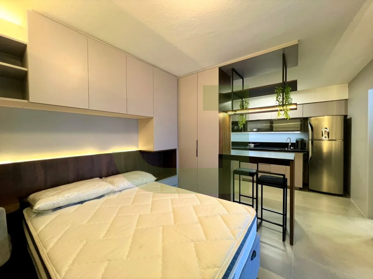 Alugar Apartamento / JK  Studio em S&atilde;o Leopoldo R$ 1.950,00 - Foto 6