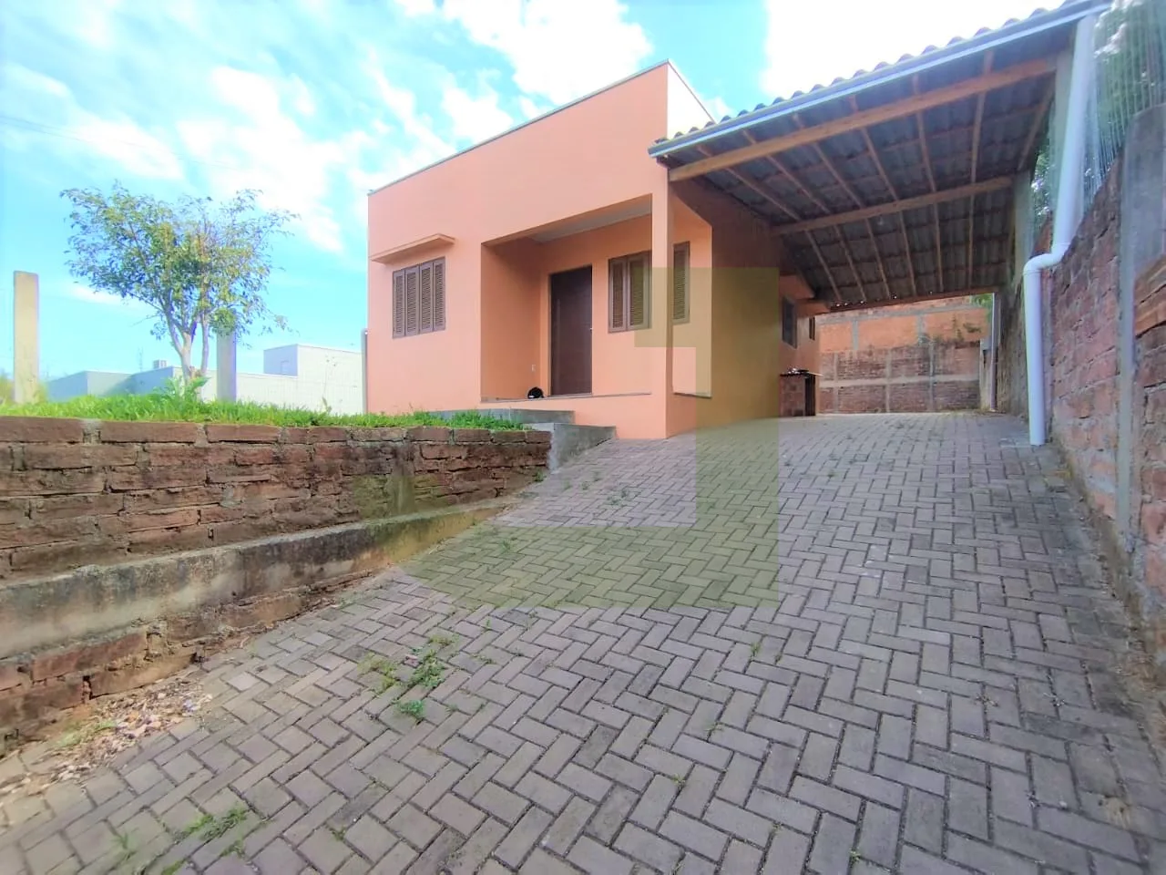 Alugar Casa / Residencial em S&atilde;o Leopoldo R$ 1.880,00 - Foto 1