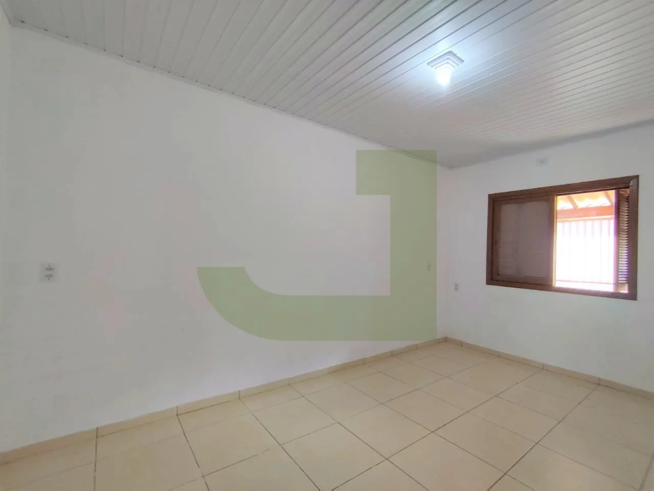 Alugar Casa / Residencial em S&atilde;o Leopoldo R$ 1.880,00 - Foto 6