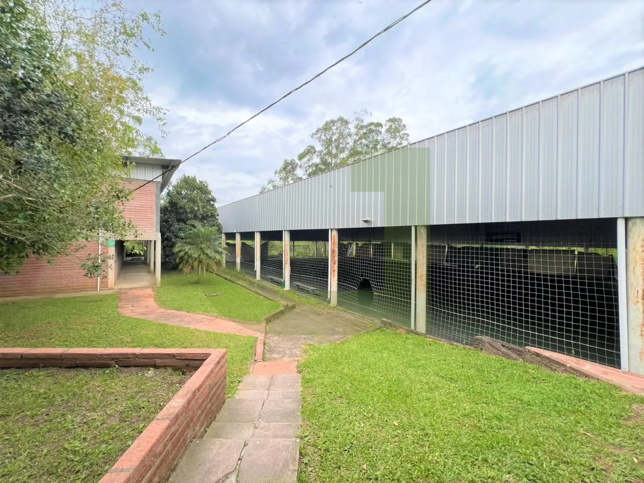 Alugar Comercial / Pavilh&atilde;o em Novo Hamburgo R$ 17.000,00 - Foto 1
