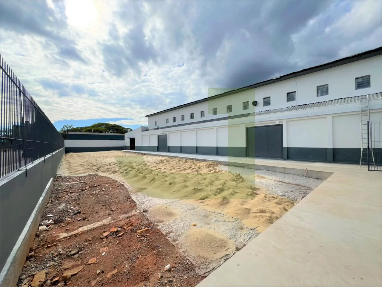 Alugar Comercial / Pavilh&atilde;o em S&atilde;o Leopoldo R$ 7.000,00 - Foto 3