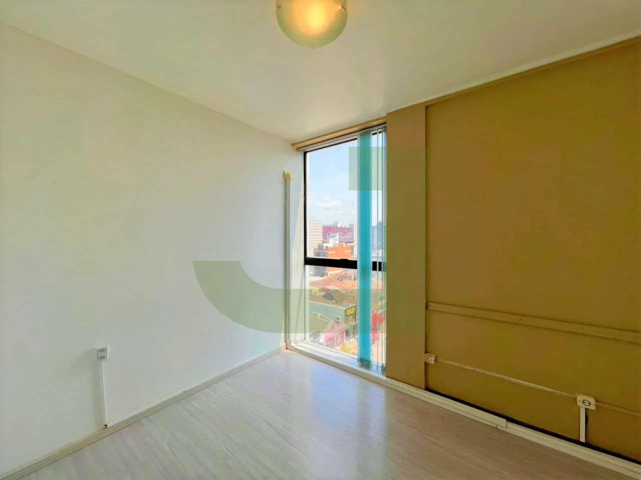 Alugar Comercial / Sala comercial em condom&iacute;nio em S&atilde;o Leopoldo R$ 1.700,00 - Foto 5