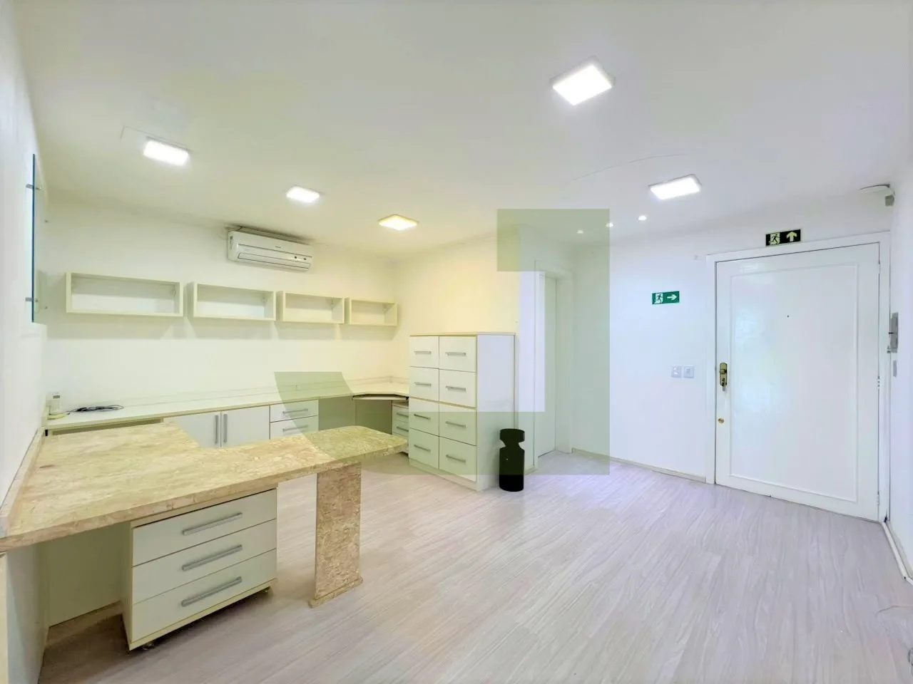 Alugar Comercial / Sala comercial em condom&iacute;nio em S&atilde;o Leopoldo R$ 1.700,00 - Foto 6