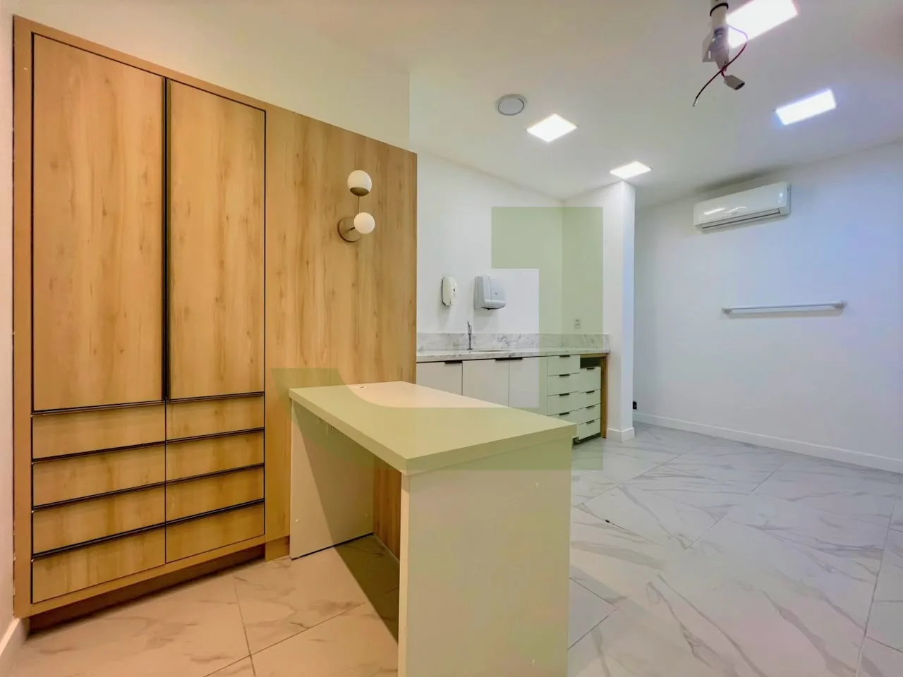 Alugar Comercial / Loja em Condom&iacute;nio em S&atilde;o Leopoldo R$ 4.250,00 - Foto 5
