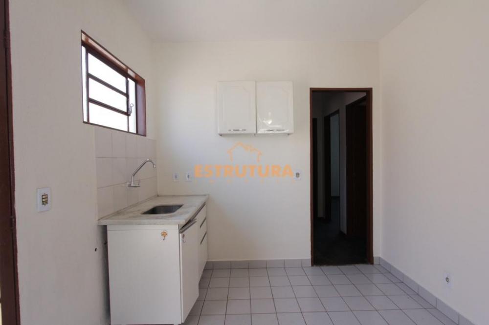 Alugar Casa / Condom&iacute;nio em Rio Claro R$ 1.600,00 - Foto 3