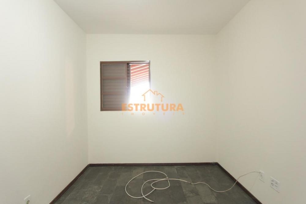 Alugar Casa / Condom&iacute;nio em Rio Claro R$ 1.600,00 - Foto 5