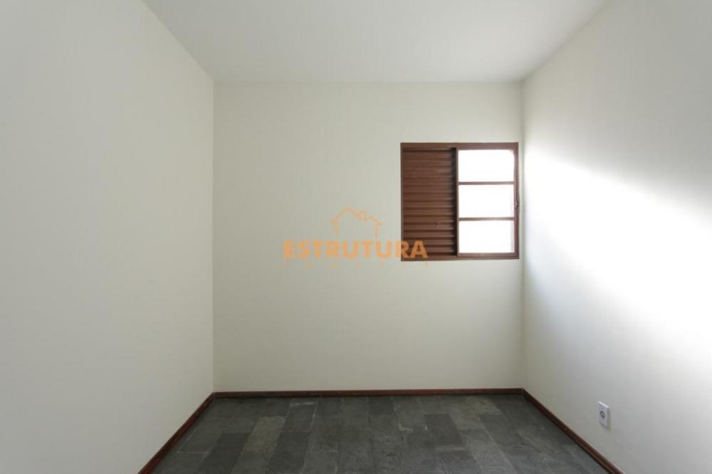Alugar Casa / Condom&iacute;nio em Rio Claro R$ 1.600,00 - Foto 7