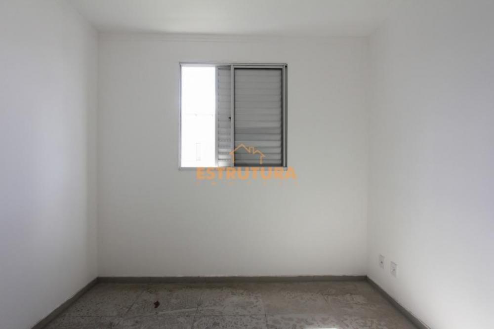 Alugar Apartamento / Padr&atilde;o em Rio Claro R$ 1.200,00 - Foto 1