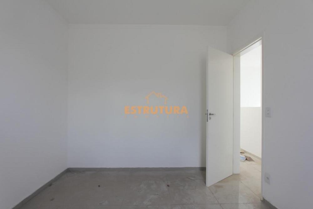 Alugar Apartamento / Padr&atilde;o em Rio Claro R$ 1.200,00 - Foto 2