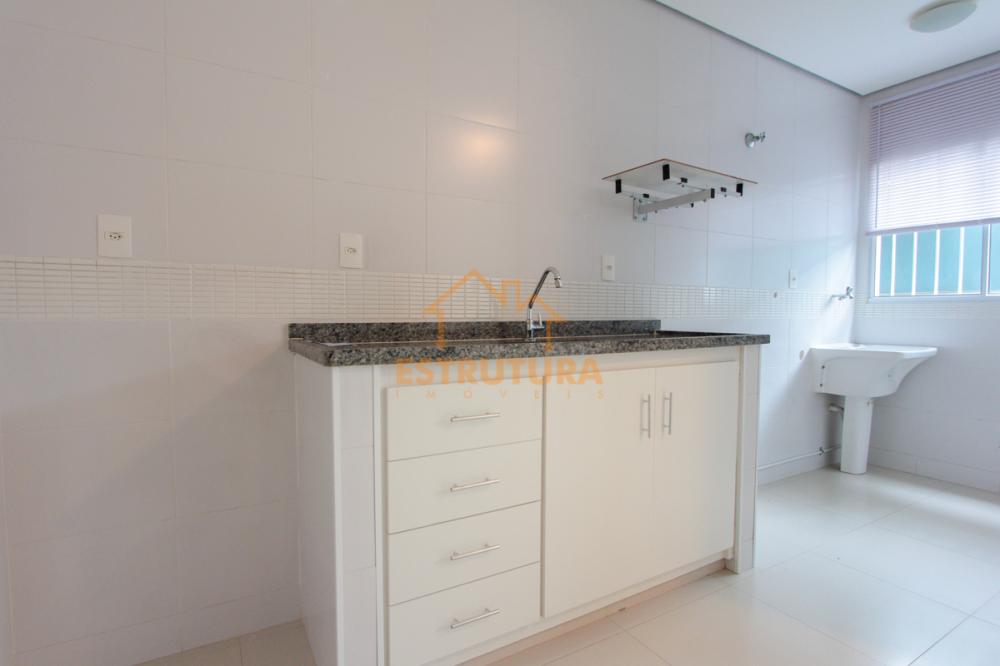 Alugar Apartamento / Padr&atilde;o em Rio Claro R$ 1.400,00 - Foto 2
