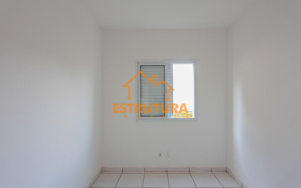 Alugar Apartamento / Padr&atilde;o em Rio Claro R$ 990,00 - Foto 5