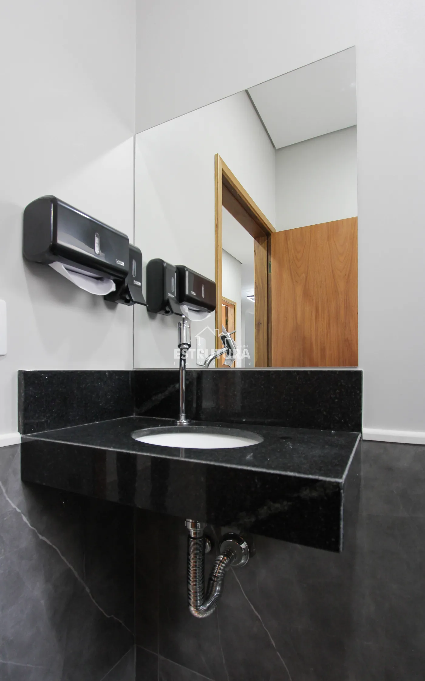 Alugar Comercial / Condom&iacute;nio em Rio Claro R$ 700,00 - Foto 5