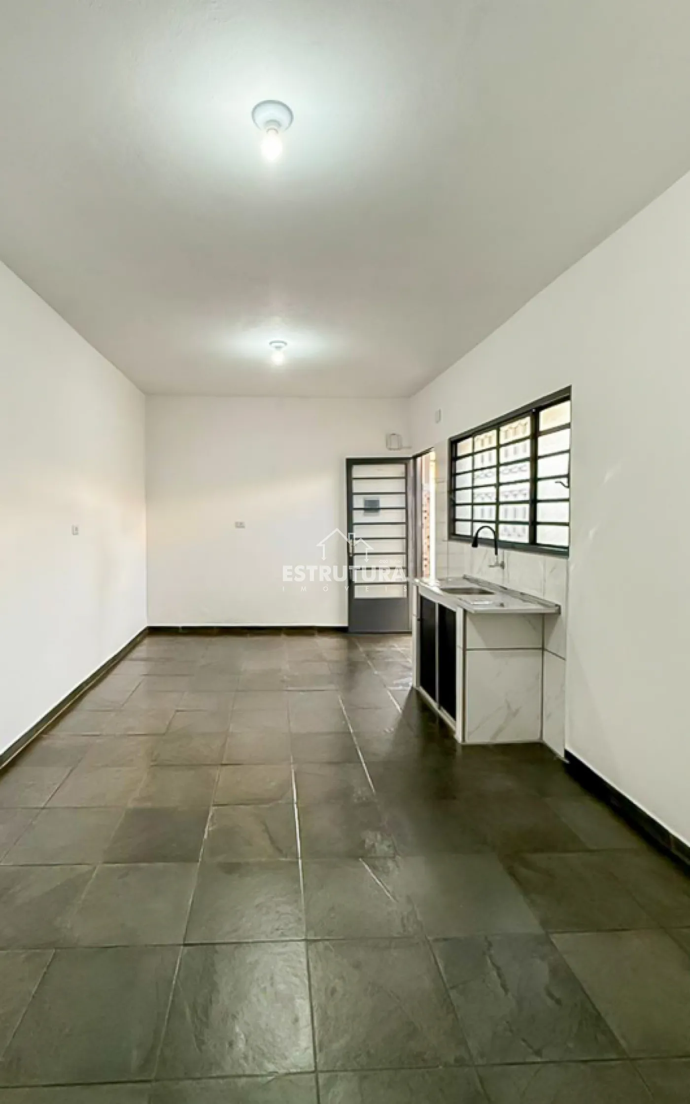 Alugar Casa / Padr&atilde;o em Rio Claro R$ 1.150,00 - Foto 2