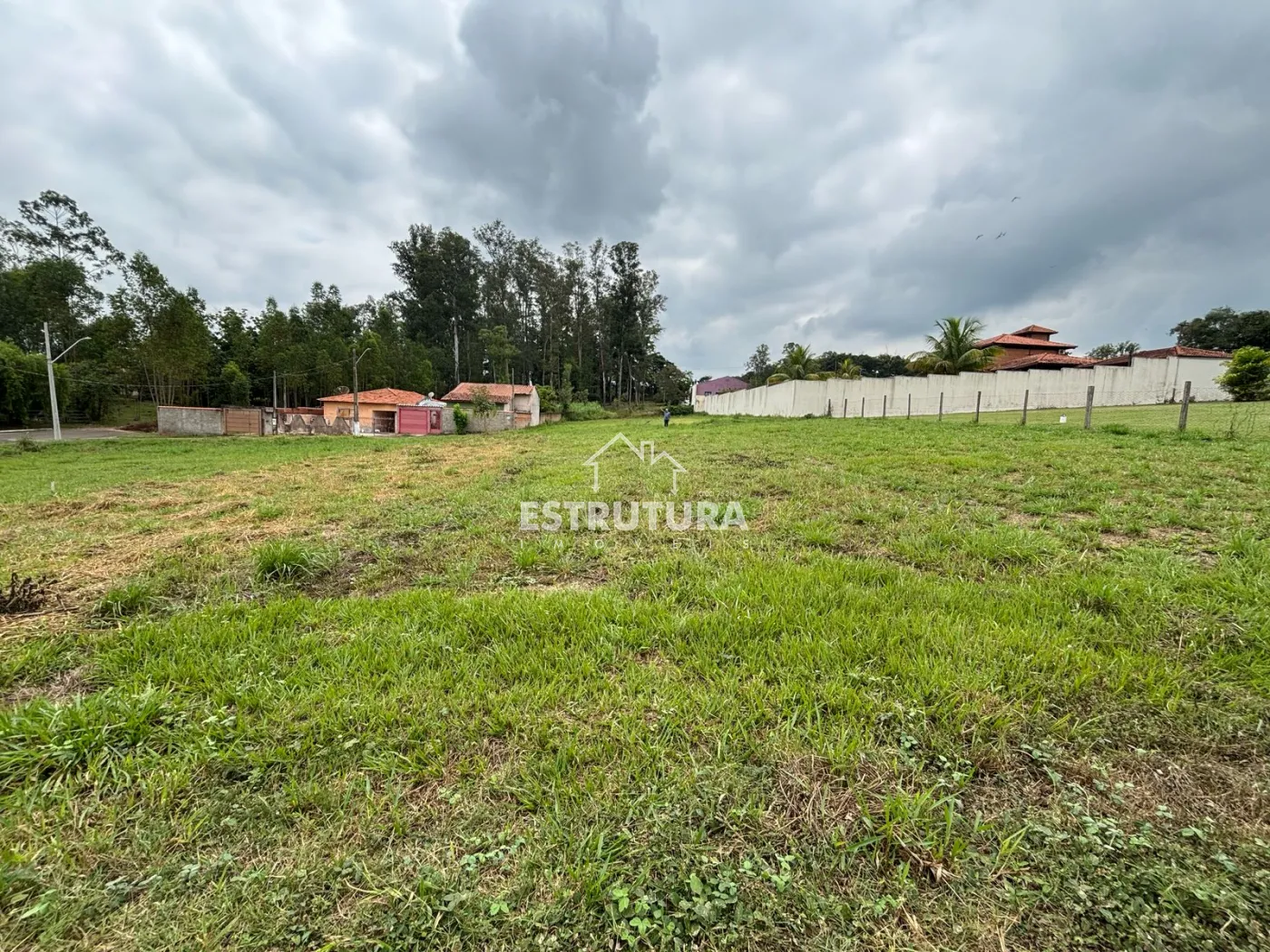 Comprar Terreno / Padr&atilde;o em Corumbata&iacute; R$ 160.000,00 - Foto 1