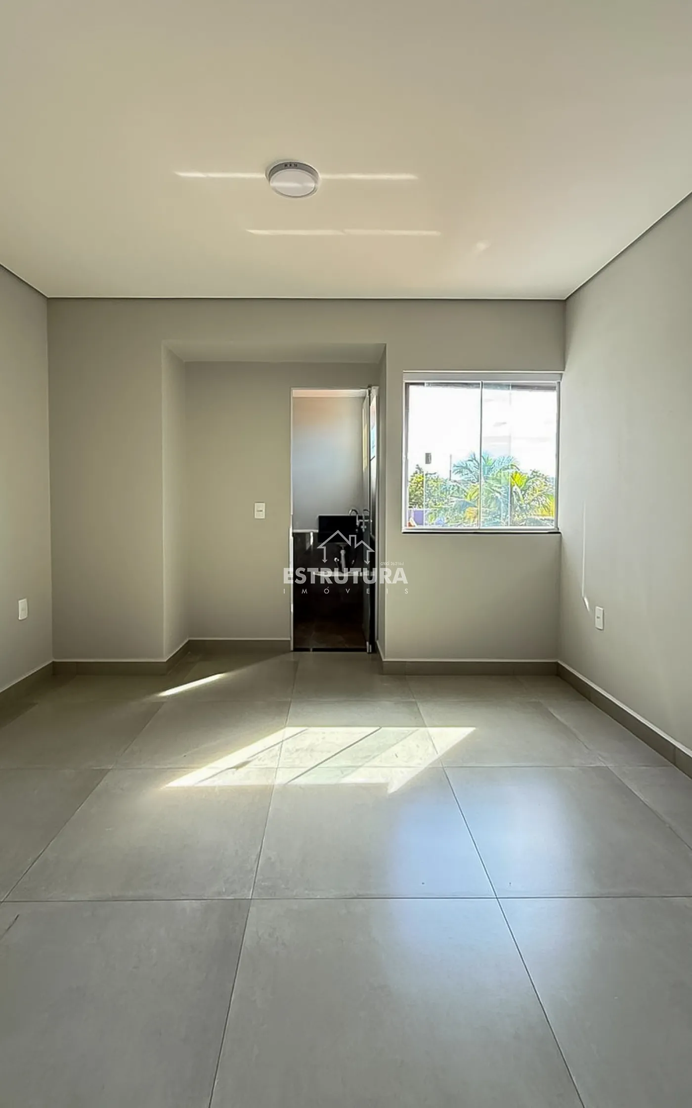 Alugar Comercial / Sala em Rio Claro R$ 1.000,00 - Foto 1