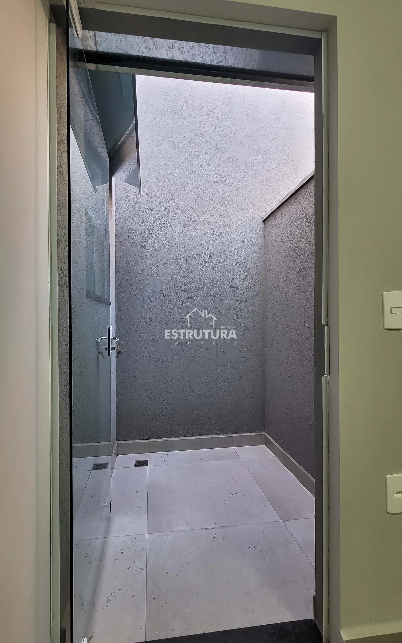 Alugar Comercial / Sala Comercial em Rio Claro R$ 700,00 - Foto 2