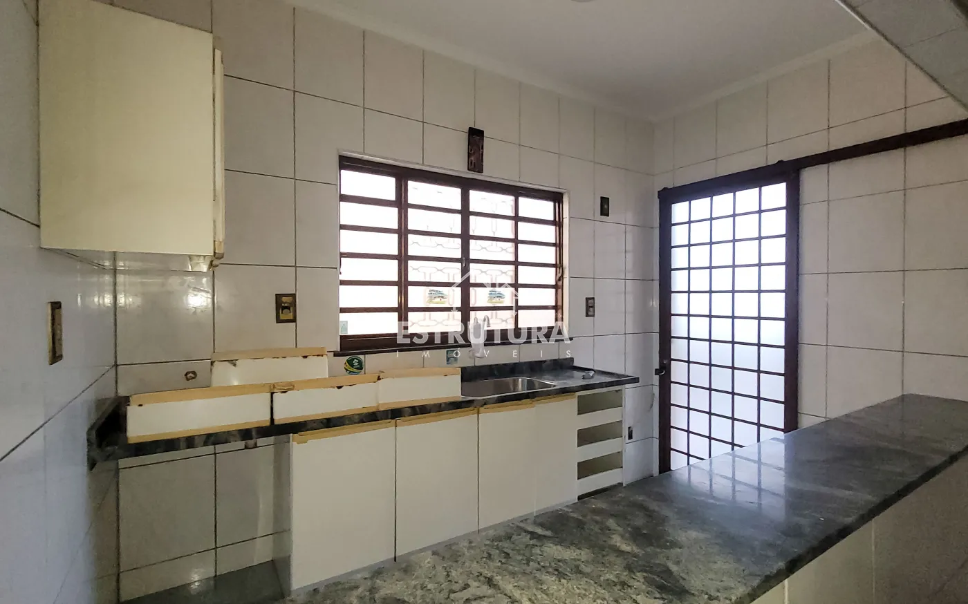 Alugar Casa / Padr&atilde;o em Rio Claro R$ 1.800,00 - Foto 3