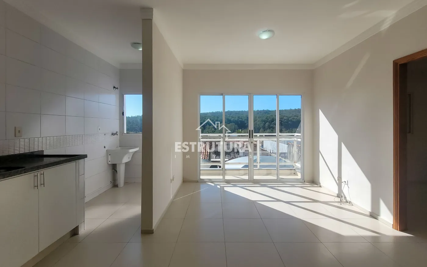 Alugar Apartamento / Padr&atilde;o em Rio Claro R$ 1.600,00 - Foto 1